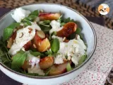 Rețetă Salată dulce-sărată cu piersici prăjite, rucola și burrata (aromele dulci ale verii)