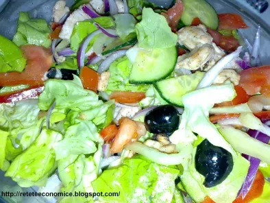 Rețetă Salata cu piept de pui si legume