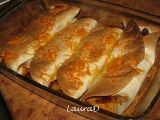 Etapa 3 - Tortillas cu fasole in sos picant si branza cheddar