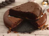 Etapa 7 - Tort negresa cu unt de arahide si biscuiti Oreo