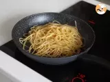 Etapa 6 - Spaghetti alla carbonara, rețeta cremoasă explicată pas cu pas