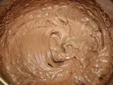 Etapa 2 - Tort de ciocolata Tuxedo