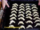 Etapa 7 - Cornulete cu gem de prune si nuca (reteta video)
