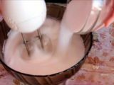Etapa 3 - Chec cu sos de ciocolata (reteta video)