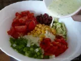 Etapa 3 - Salata de legume cu dressing de iaurt