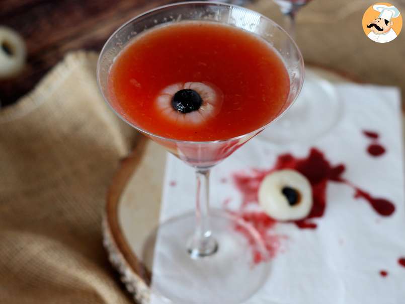 Bloody cocktail pentru Halloween, fără alcool - Halloween mocktail - poza 3