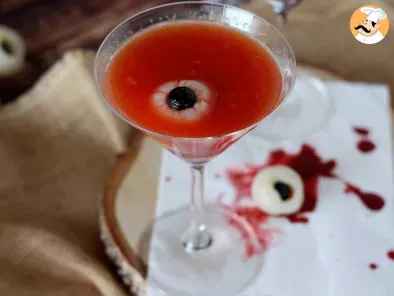 Bloody cocktail pentru Halloween, fără alcool - Halloween mocktail - poza 3