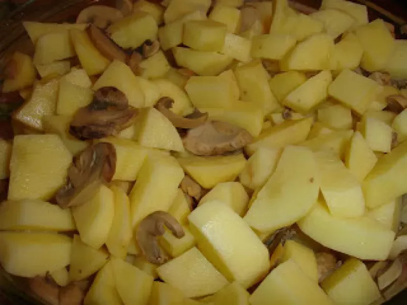 Cartofi cu Ciuperci si Smantana la Cuptor - poza 2