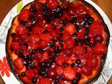 Cheesecake cu fructe de padure - poza 3