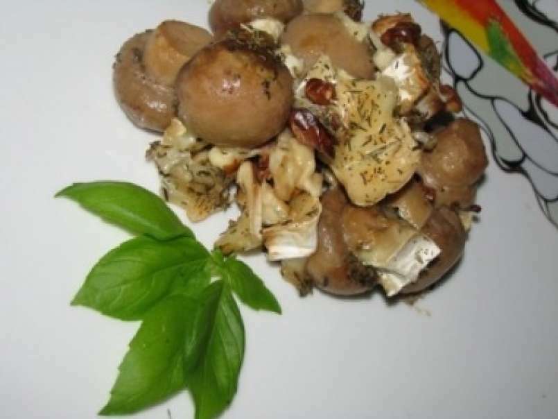 Ciuperci gratinate cu branza si nuci - poza 4