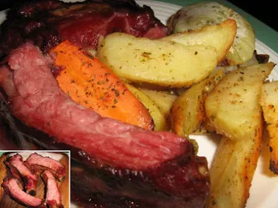 Coaste afumate de porc la cuptor cu cartofi si ceapa - poza 3