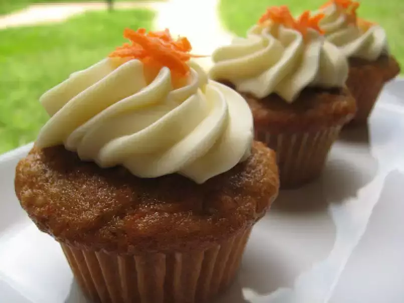 Cupcakes cu morcov/ Carrot Cupcakes - poza 3