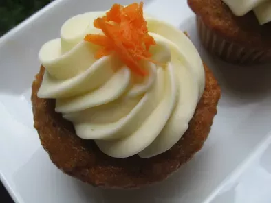 Cupcakes cu morcov/ Carrot Cupcakes - poza 2