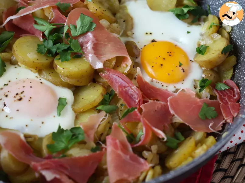 Huevos rotos, rețeta spaniolă super ușoară, cu cartofi și ouă - poza 2