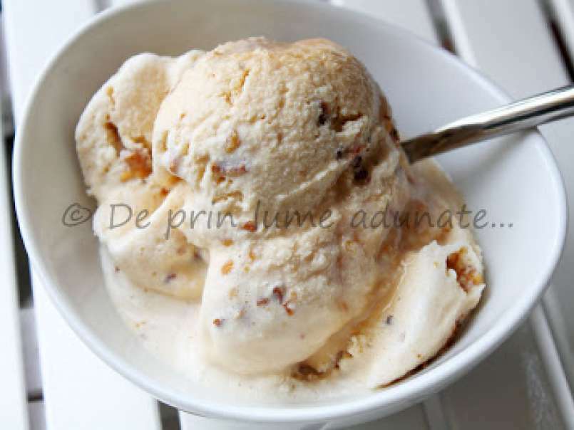 Inghetata cu dulce de leche si nuci/ Dulce de leche and walnuts ice cream - poza 2