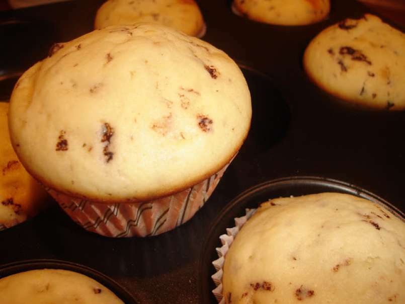 Muffins cu branza de vaci si ciocolata - poza 2