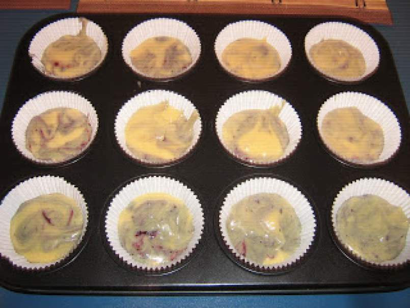 Muffins cu dulceata de afine - poza 5