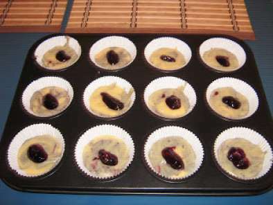 Muffins cu dulceata de afine - poza 6