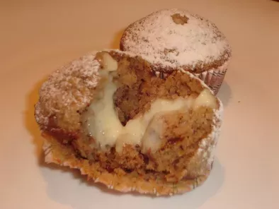 Muffins cu nuca si budinca de vanilie