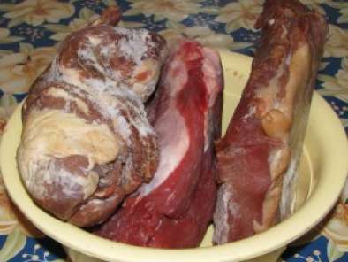 Muschi de porc afumat si pulpe superioare de pui cu legume mexicane si branza - poza 2