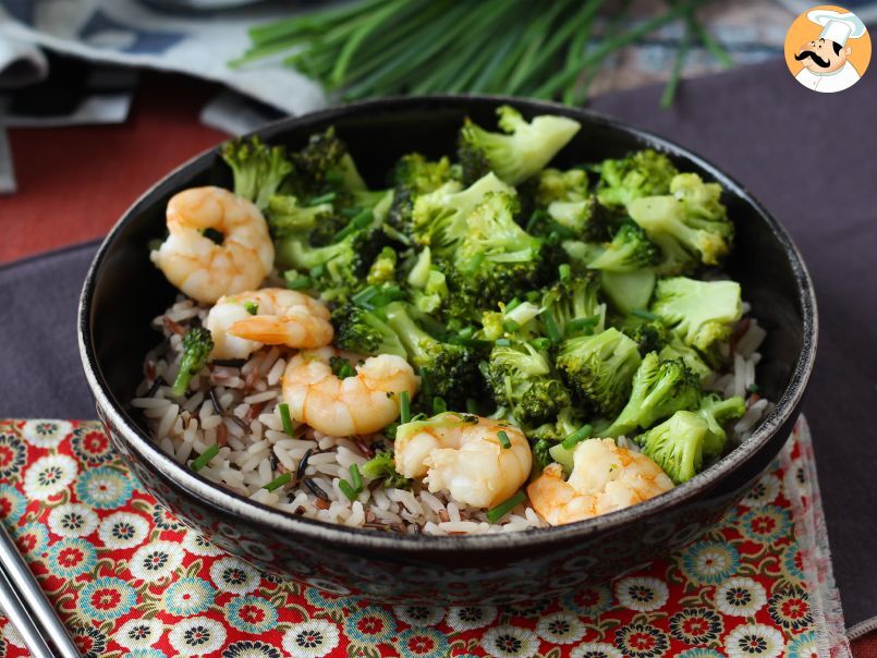 Orez brun cu broccoli și creveti! Ușor și echilibrat