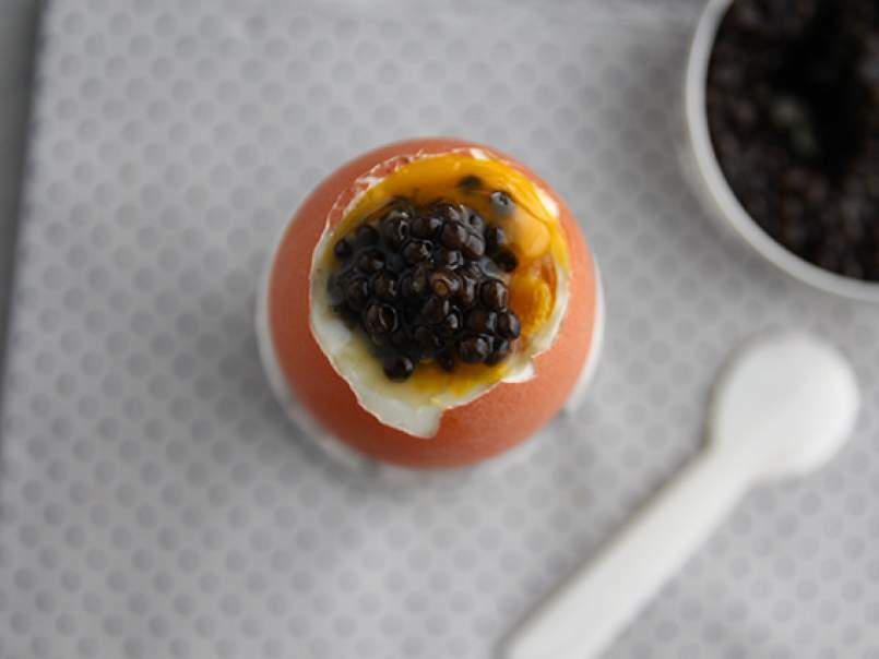 Oua cu caviar - poza 2