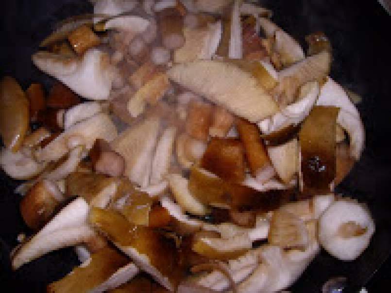 Paste cu ciuperci/Penne ai funghi - poza 5