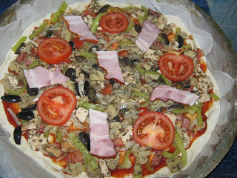 Pizza cu piept de pui - poza 8