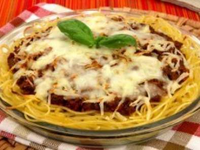 Placinta de spaghete cu carne