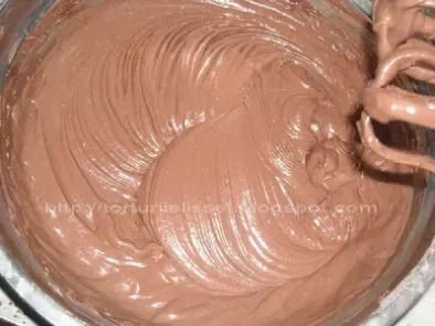 Prajitura cu cacao si spuma de albus - poza 2