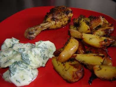 Pulpe de pui cu cartofi noi la cuptor / Chicken legs with potatoes - poza 2