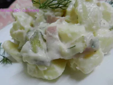 Salată bavareză cu parizer