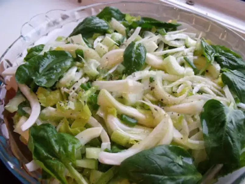 Salata cu fenicul, telina apio si spanac(fennel, apio and spinach salad) - poza 2