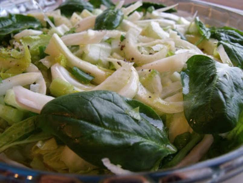 Salata cu fenicul, telina apio si spanac(fennel, apio and spinach salad) - poza 3