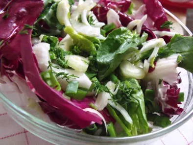 Salata cu spanac, radicchio si fenicul (spinach, radicchio &fennel salad) - poza 3