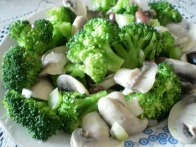 Salata de broccoli - poza 2