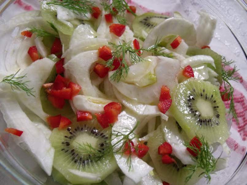 Salata de fenicul cu kiwi (fennel&kiwi salad) - poza 3