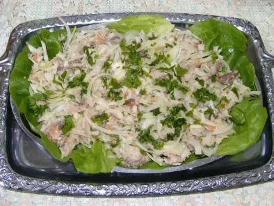Salata de macrou afumat cu ceapa