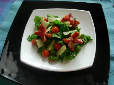 Salata de spanac crud cu carnati - poza 4