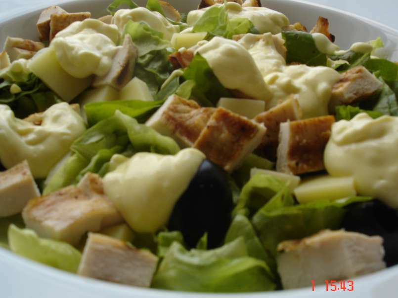 Salata verde cu pui si sos picant de iaurt - poza 3