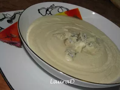 Supa-crema de conopida cu bucatele de Gorgonzola - poza 3