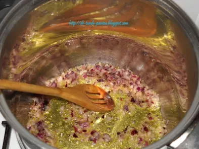 Supa crema de linte rosie cu galuste de branza (Montignac ) - poza 3