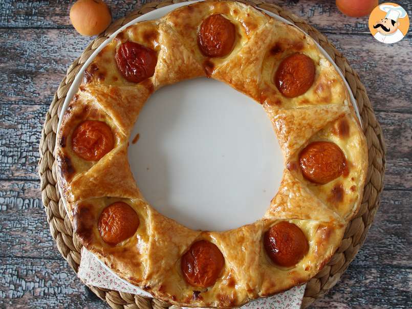 Tarta Oranaise - Aluat de foietaj, cremă patiserie și caise - poza 5