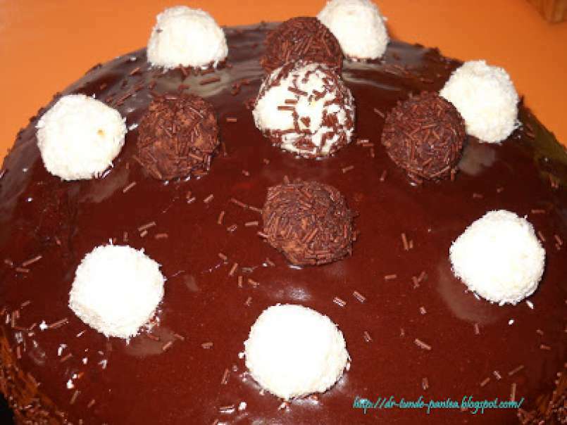 Tort 100% ciocolata - Tort Razvan - poza 8