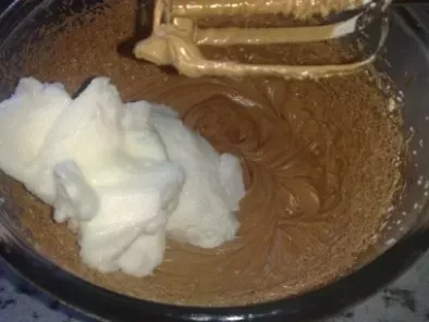 Tort cu mousse de ciocolata si vanilie - poza 6