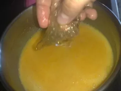 Tort cu mousse de ciocolata si vanilie - poza 7