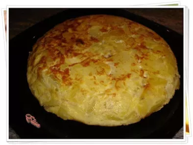 Tortilla de patatas (Placinta de cartofi) - poza 5