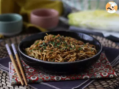 Wok cu tăitei chinezești (legume și proteine ​​​​de soia texturate) - poza 4