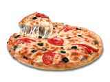 Pizza delicioasă pregatită în casă