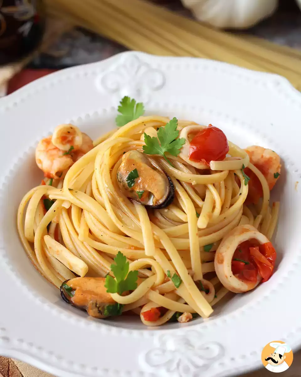 9. Linguine congelate cu fructe de mare